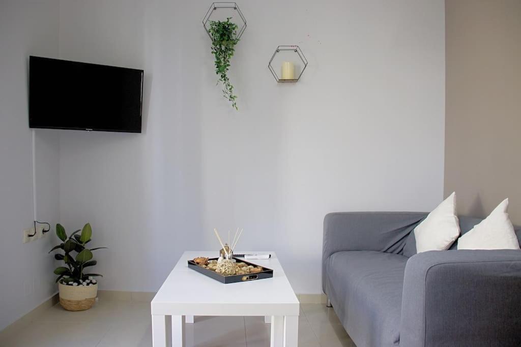 Cozy Apartment In The Heart Of The City 이라클리온 외부 사진