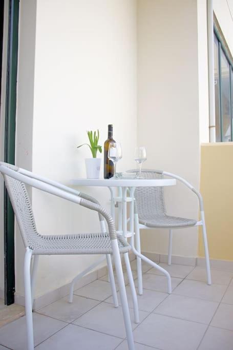 Cozy Apartment In The Heart Of The City 이라클리온 외부 사진