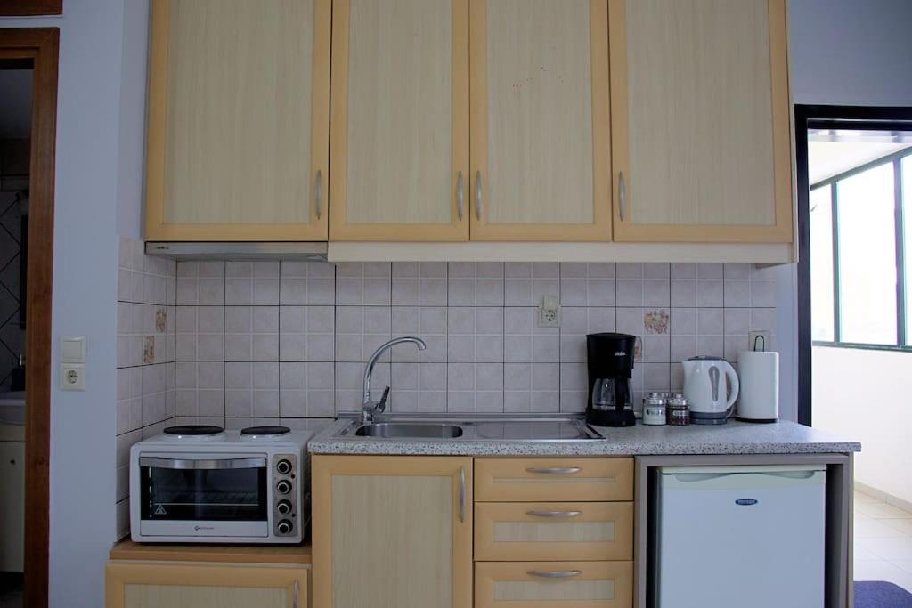 Cozy Apartment In The Heart Of The City 이라클리온 외부 사진